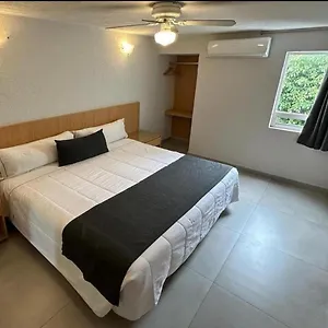 3* Hotel Emperador Centro Y Remodelado